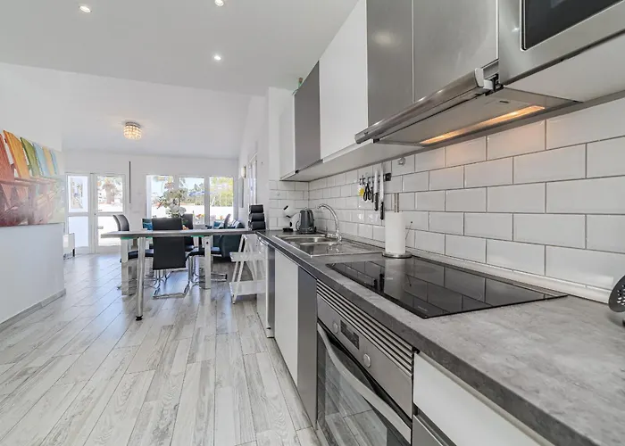 3 Bedrooms In Island Village Pool View Costa Adeje (Tenerife)