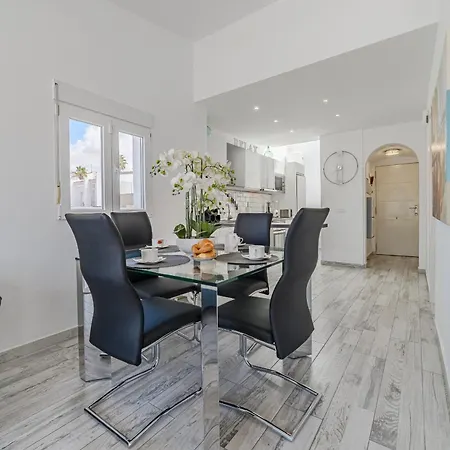 3 Bedrooms In Island Village Pool View Costa Adeje (Tenerife)